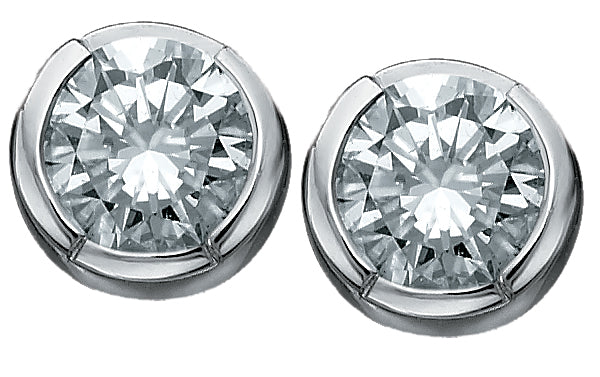 10K White Gold Stud Diamond Earrings 0.10CTW.