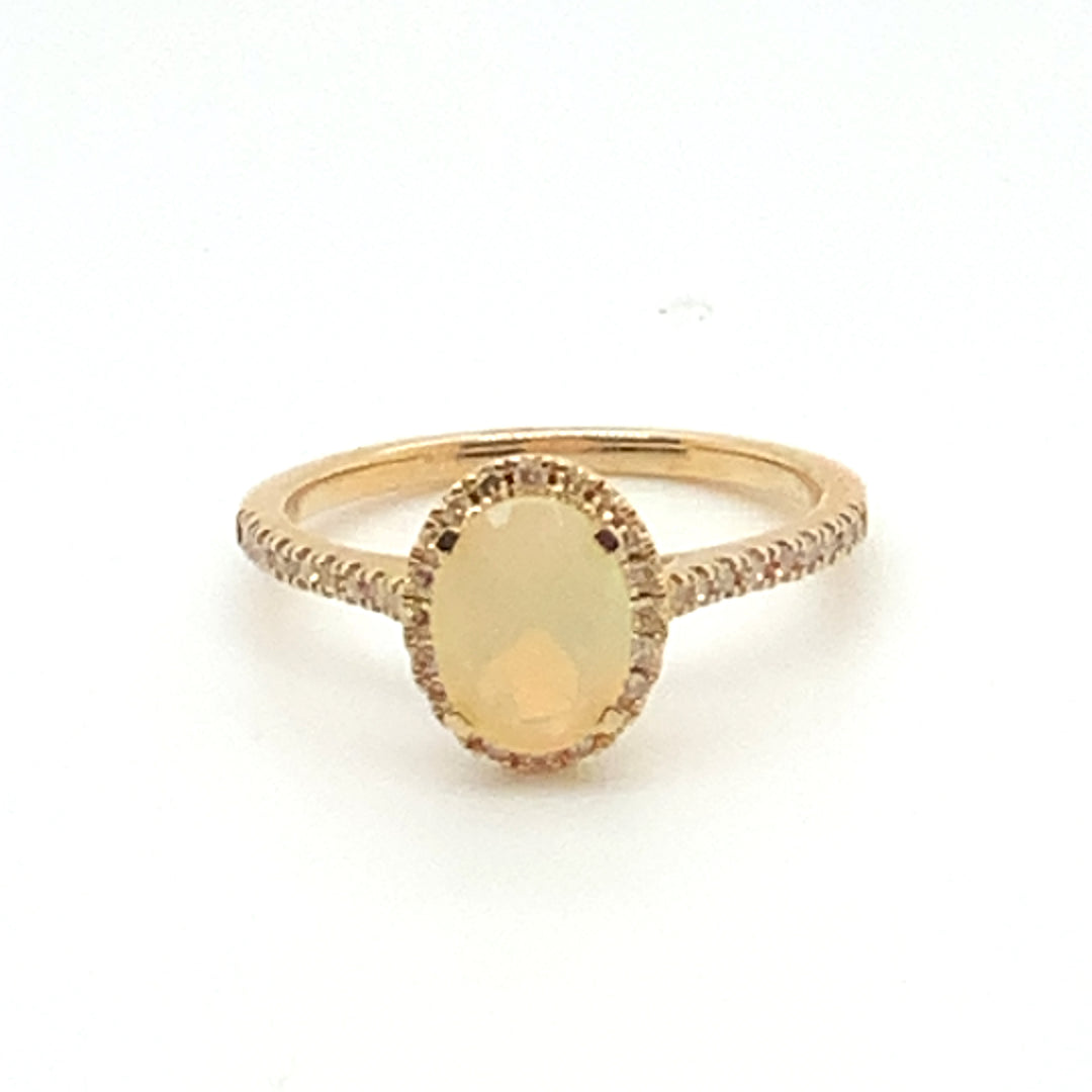 10K Yellow Gold Gemstone ring CTW.