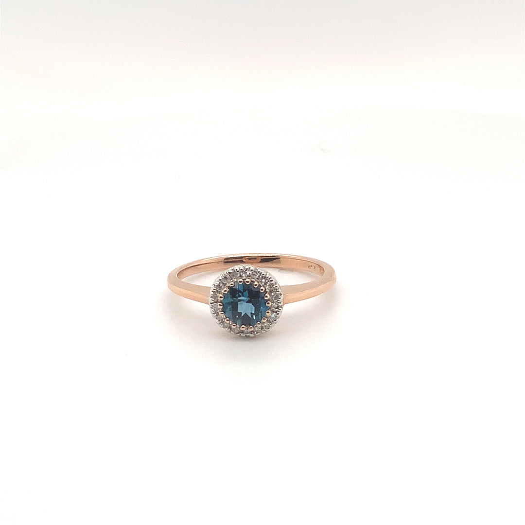 14K Rose Gold Cluster Gemstone ring 0.44CTW.