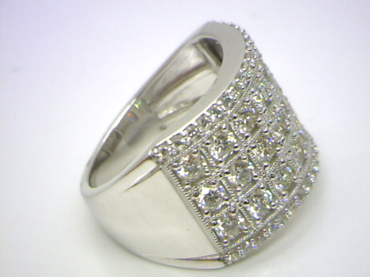 14K White Gold 2.00 Round Brilliant Cut Diamond Anniversary Ring