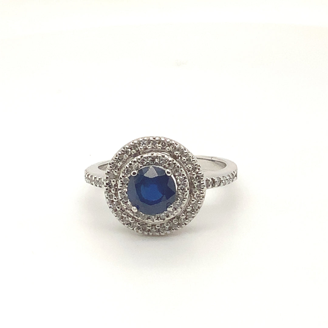 14K White Gold Gemstone ring 0.96CTW.