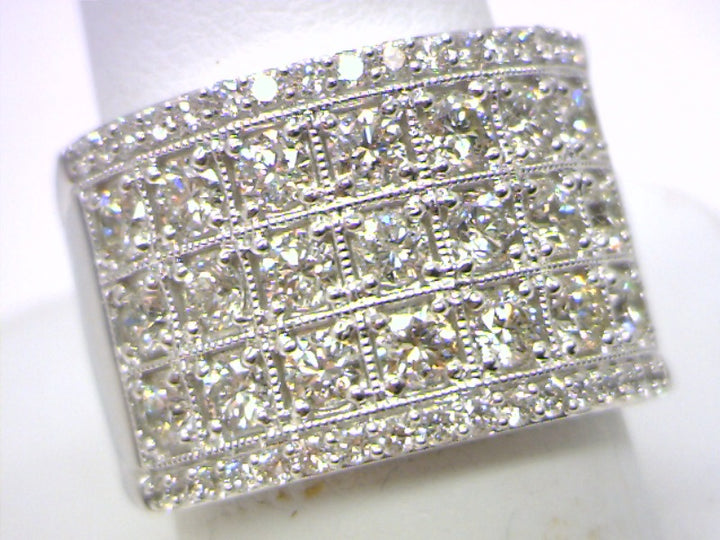 14K White Gold 2.00 Round Brilliant Cut Diamond Anniversary Ring