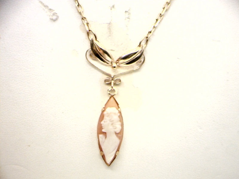 14K Yellow Gold Cameo Gemstone Necklace CTW.