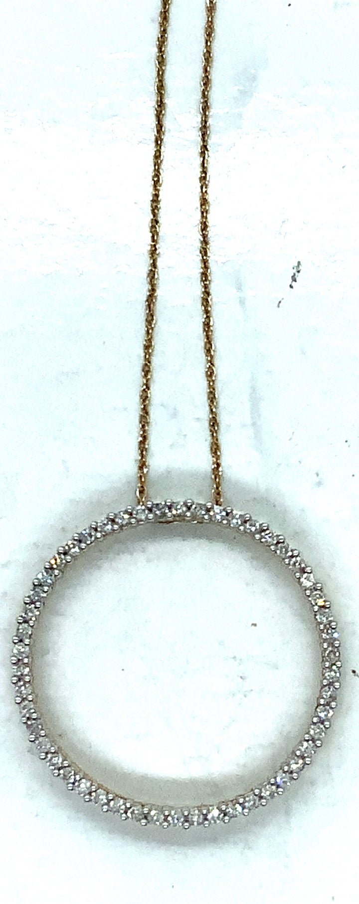 10K Yellow Gold Diamond Pendant 0.50CTW.